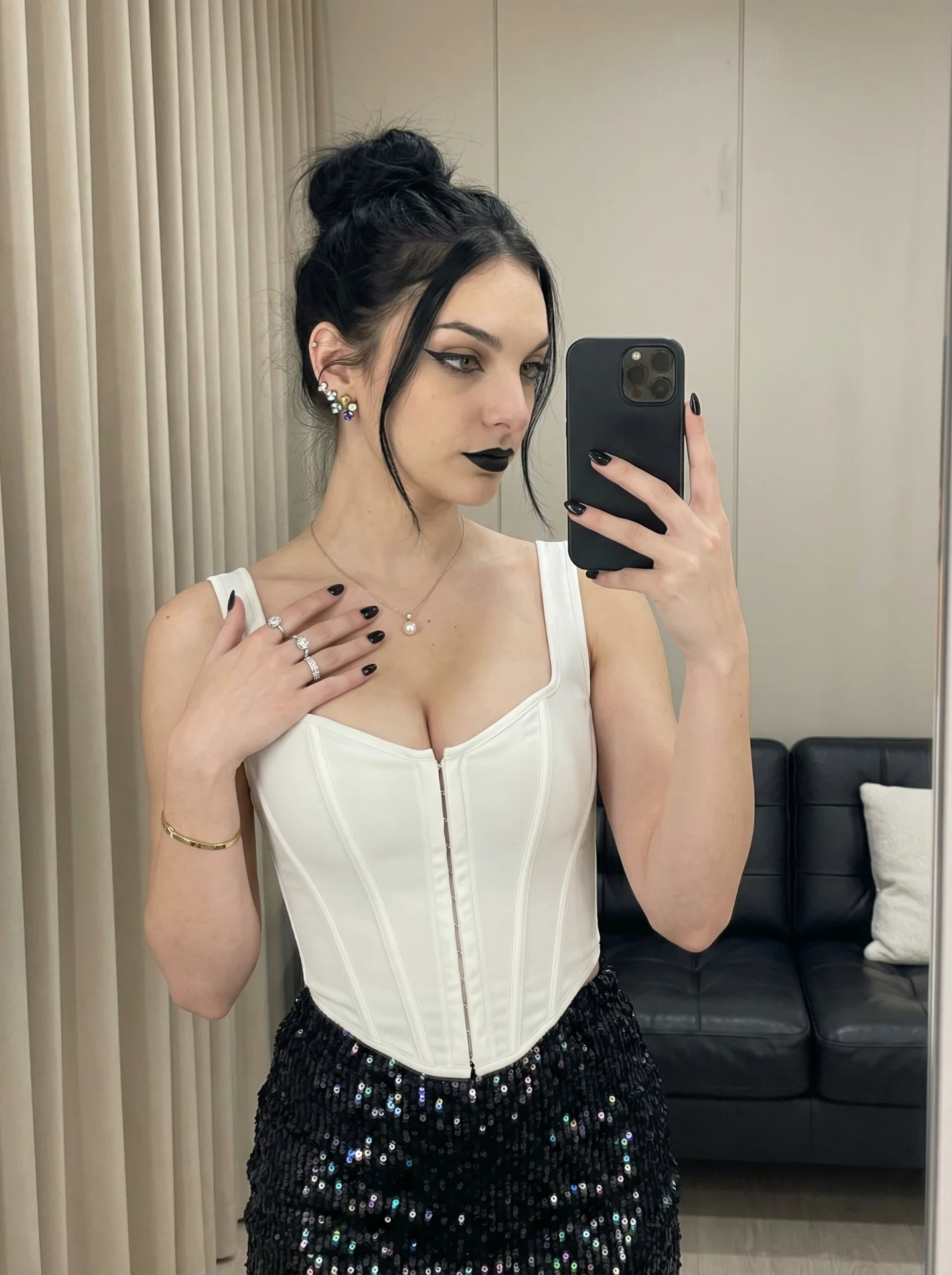 Jade Thorn gallery background image